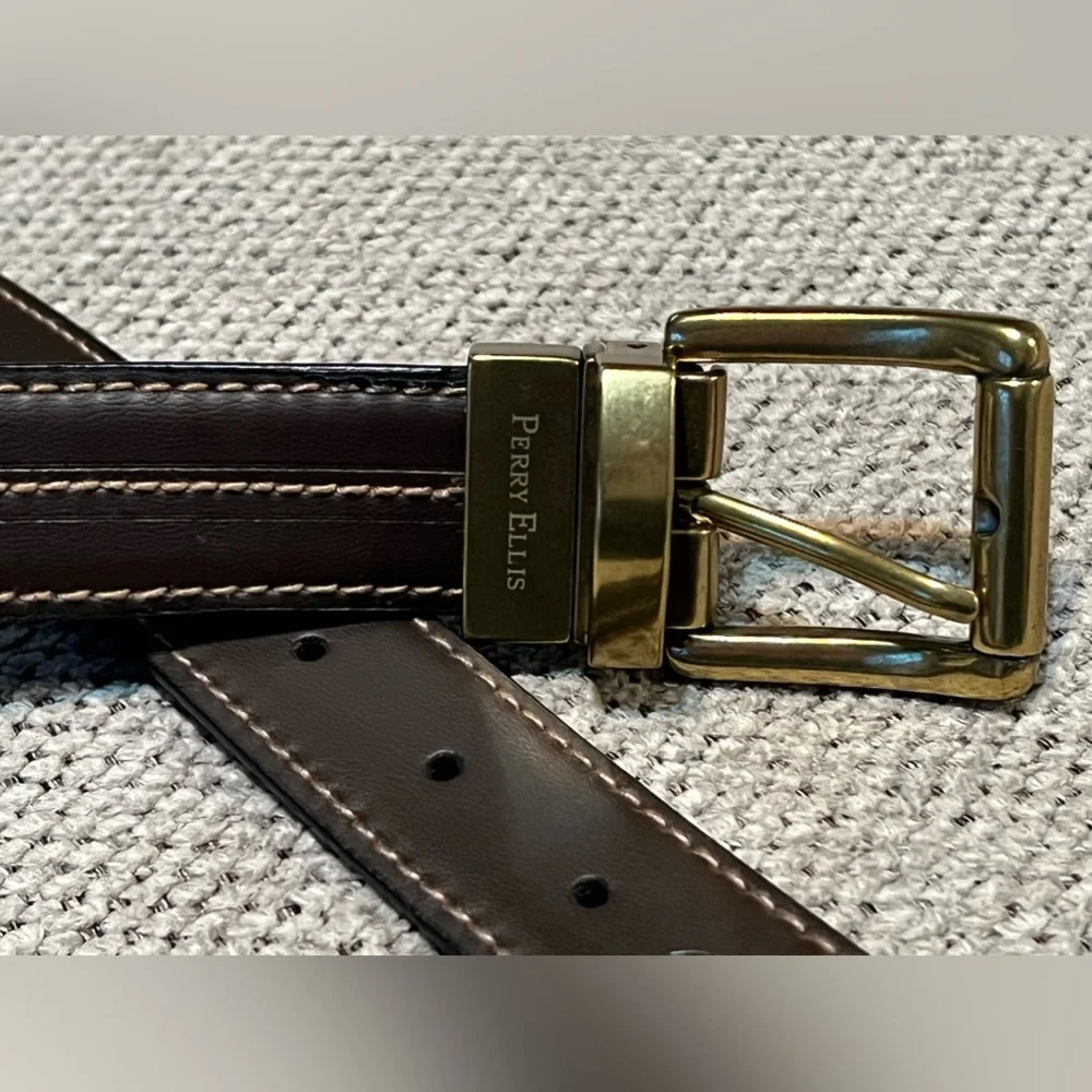 Perry Ellis Reversible‎ Vegan Leather Belt 42